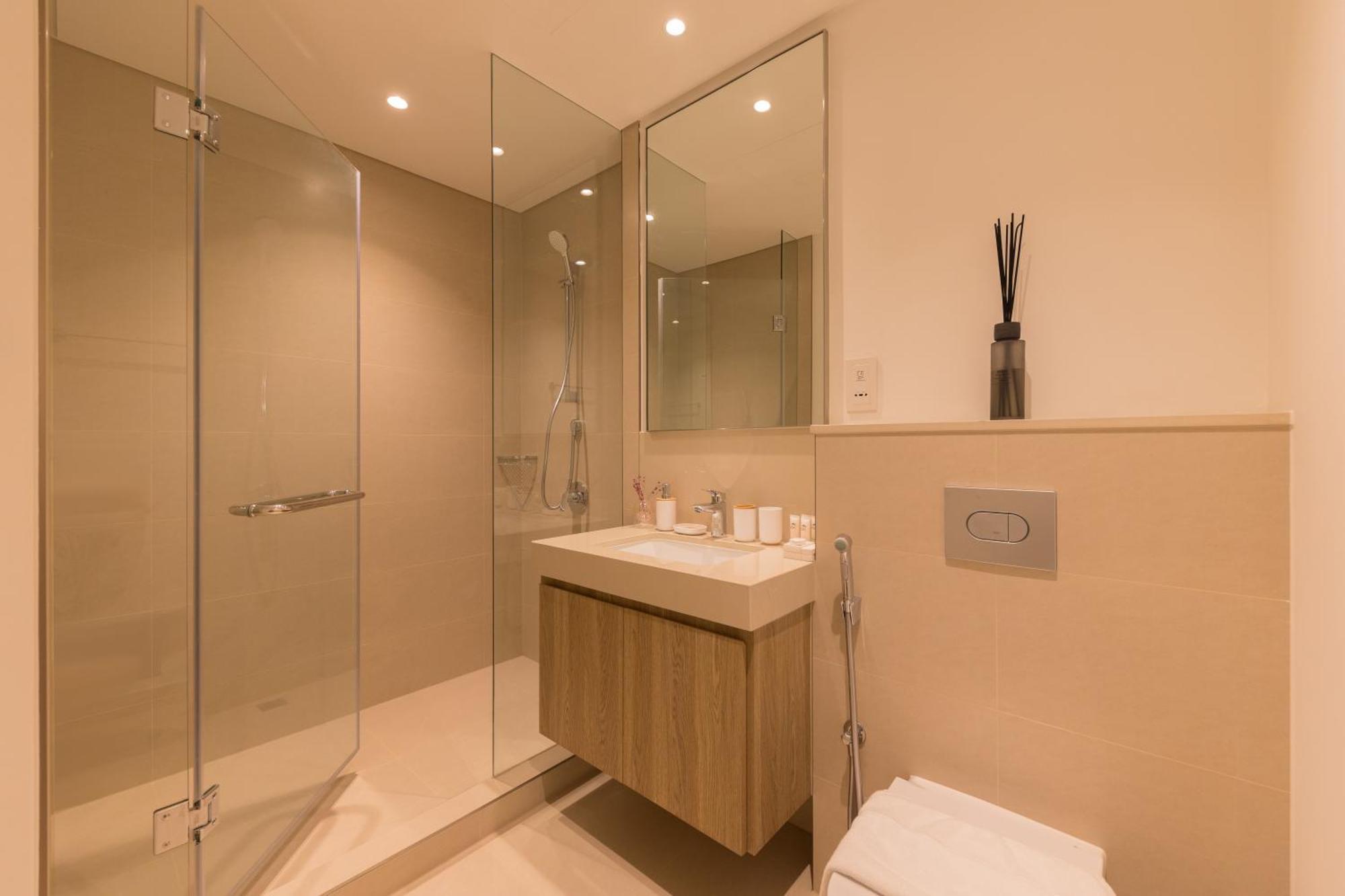 Apartment 3br And Maids Burj Khalifa And Fountain View For 8 Guests